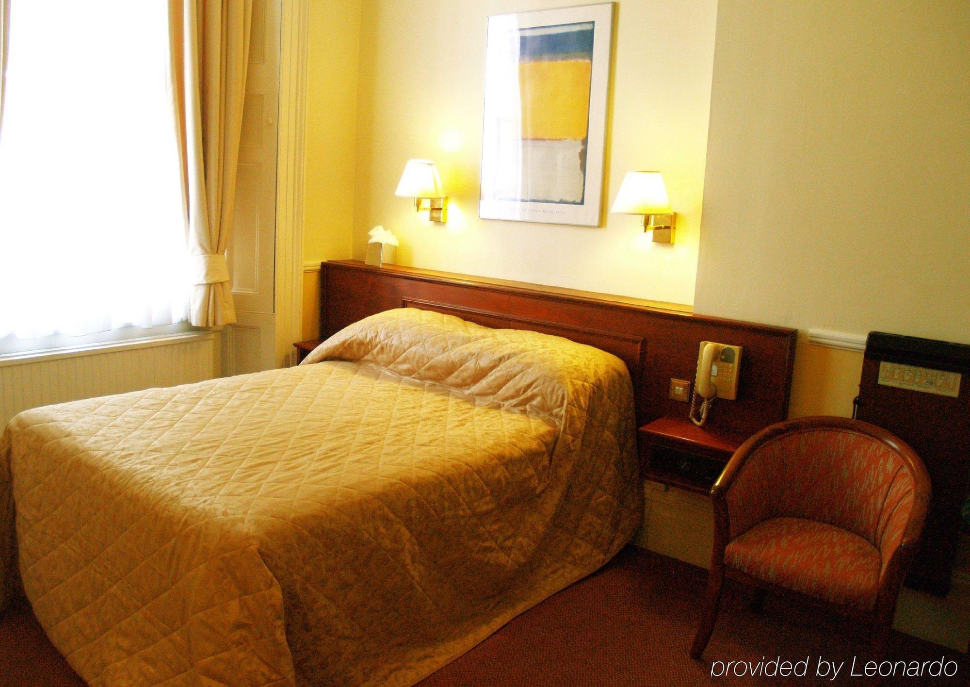 The Clifton 3* Bristol