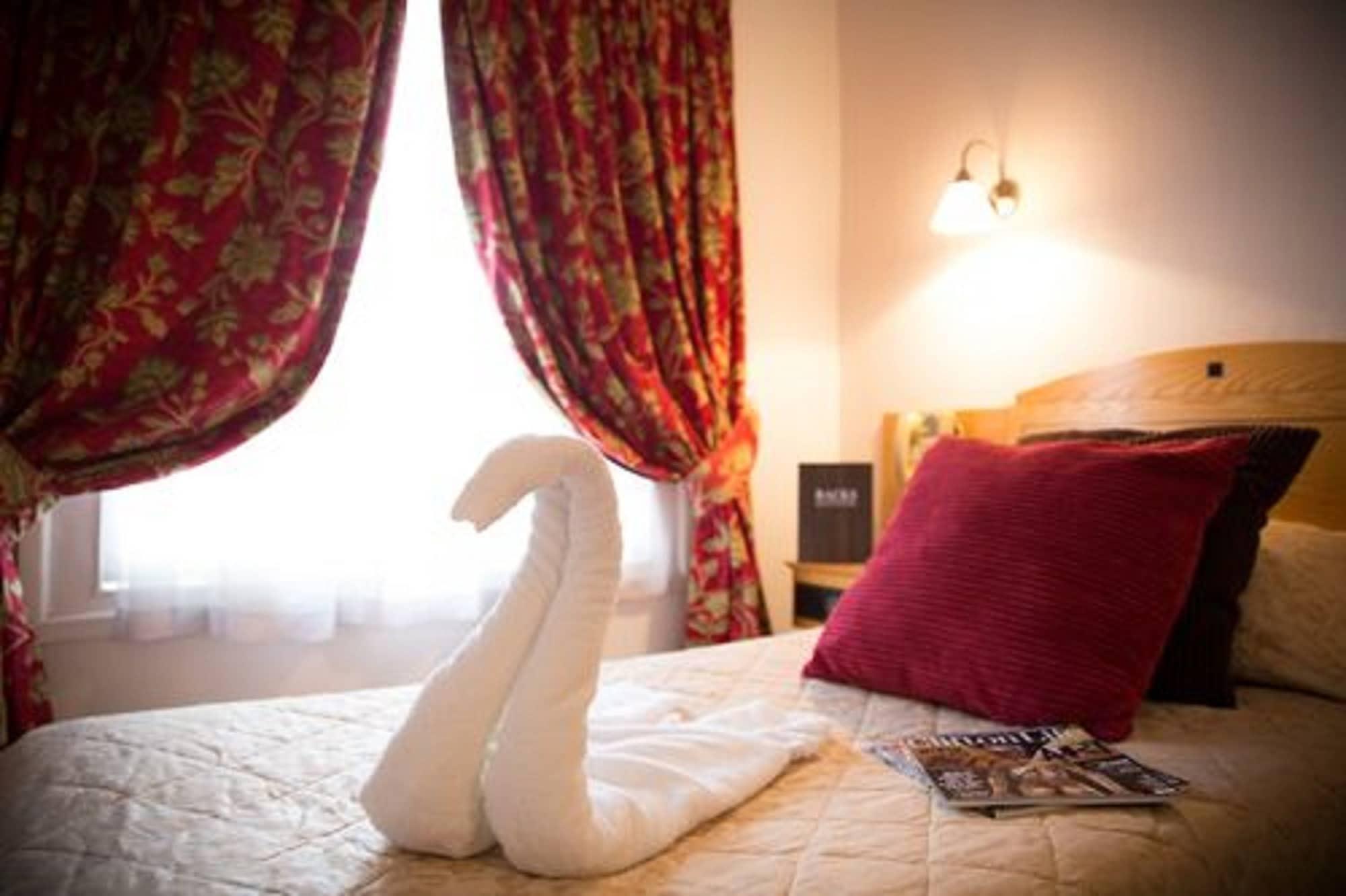 Отель The Clifton